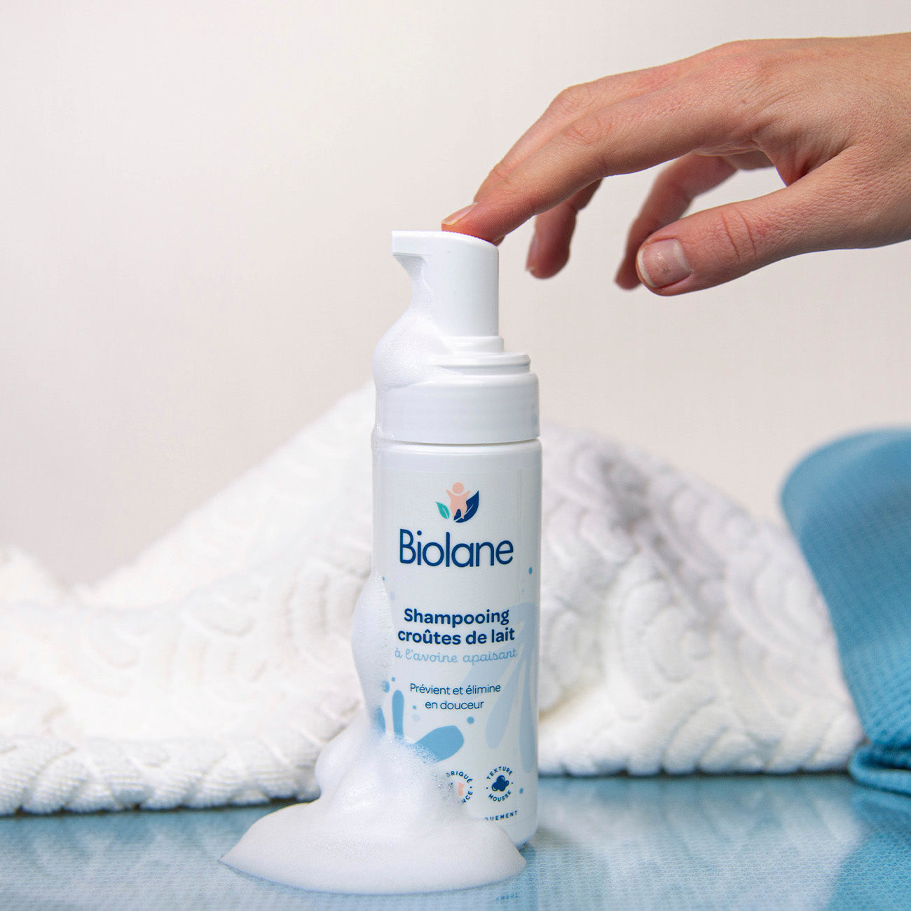 Champú costra láctea